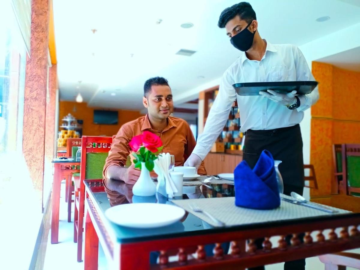 希尔宫水疗酒店 Kochi 外观 照片